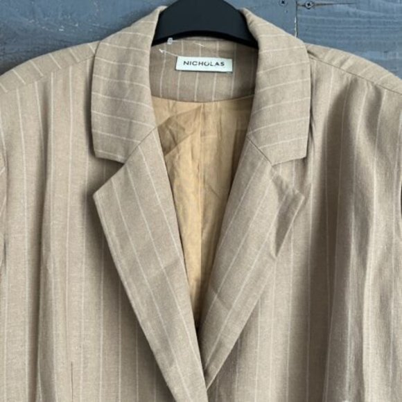 Nicholas $495 CHARLEE Sz 6 Pinstripe Linen Blend Blazer Camel - Picture 5 of 12